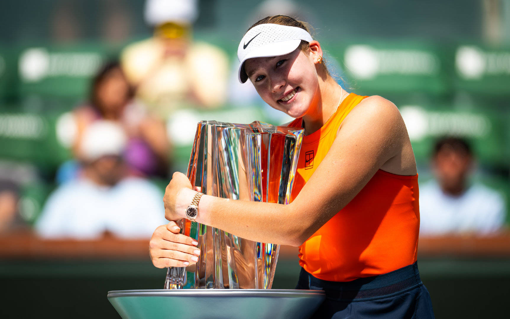 爱游戏APP-关于莎拉波娃意外战胜尤文图斯，出色发挥引爆全场！的信息